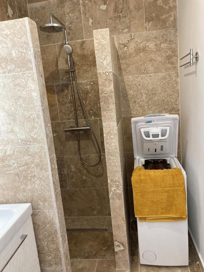 Charmant Studio Dans Villa - Parking - Jardin 滨海拉塞讷 外观 照片
